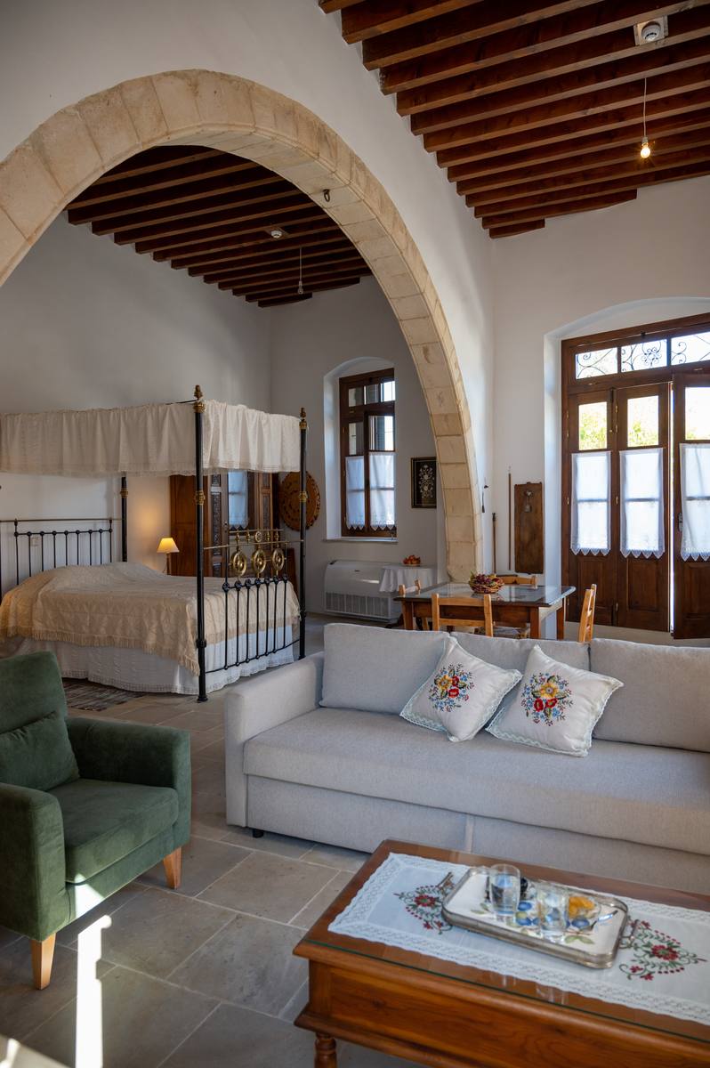 a-house-with-a-story-rothkias-home